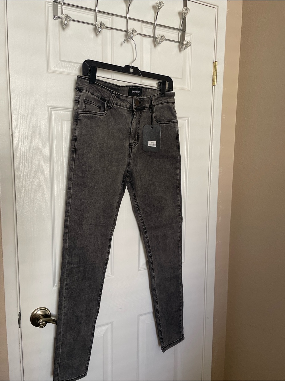 Men’s size 32 Skinny Jeans in Charcoal Gray